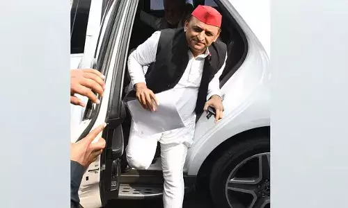 यूपी विधानसभा सत्र: अखिलेश यादव ने गिनाए मुद्दे, शिक्षक भर्ती में आरक्षण को लेकर सरकार पर उठाए सवाल