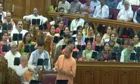 बीजेपी ने की मिशन 80 को साधने की कोशिश, विकास-सांस्कृतिक राष्ट्रवाद पर किया फोकस | बीजेपी ने की मिशन 80 को साधने की कोशिश, विकास-सांस्कृतिक राष्ट्रवाद पर किया फोकस |