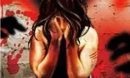 काम के बाद फैक्टरी से लौट रही युवती से सामूहिक दुष्कर्म, पुलिस ने तीन आरोपियों को पकड़ा |