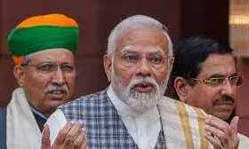 संसद का शीतकालीन सत्र शुरू, NDA के सांसदों ने PM का तालियां बजाकर किया स्वागत | संसद का शीतकालीन सत्र शुरू, NDA के सांसदों ने PM का तालियां बजाकर किया स्वागत |