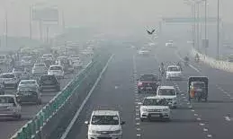NCR में राजधानी सर्वाधिक प्रदूषित, AQI पहुंचा 320; अगले तीन दिन सांसों पर संकट बरकरार