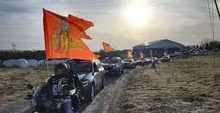 राम मंदिर के उद्घाटन से पहले अमेरिका में हिंदुओं ने निकाली कार रैली, महीने भर चलेगा उत्सव राम मंदिर के उद्घाटन से पहले अमेरिका में हिंदुओं ने निकाली कार रैली, महीने भर चलेगा उत्सव