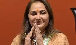 मुश्किल में जयाप्रदा, पूर्व सांसद की गिरफ्तारी के लिए पुलिस मुंबई रवाना, कोर्ट के आदेश पर बनाई स्पेशल टीम