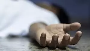 सीतापुर में अज्ञात वाहन की टक्कर से बाइक सवार तीन युवकों की मौत, नहीं पहना था हेलमेट सीतापुर में अज्ञात वाहन की टक्कर से बाइक सवार तीन युवकों की मौत, नहीं पहना था हेलमेट