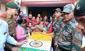 सेहरा सजने से पहले ही बेटे ने दिया देश के लिए बलिदान, पार्थिव शरीर देख बिलख पड़ी मां, तस्वीरें