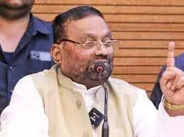हिंदू एक धोखा है: स्वामी प्रसाद मौर्य के फिर बिगड़े बोल, RSS प्रमुख और पीएम मोदी का भी किया जिक्र हिंदू एक धोखा है: स्वामी प्रसाद मौर्य के फिर बिगड़े बोल, RSS प्रमुख और पीएम मोदी का भी किया जिक्र