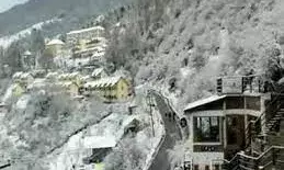 उत्तराखंड में नए साल में बदलेगा मौसम, पहाड़ी इलाकों में बर्फबारी के आसार, बढ़ेगी ठंड
