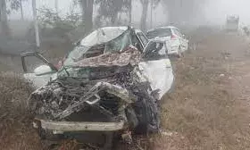 बुलंदशहर में टकराए एक दर्जन वाहन, UP के 33 जिलों में रेड अलर्ट जारी; कई जगहों पर दृश्यता शून्य बुलंदशहर में टकराए एक दर्जन वाहन, UP के 33 जिलों में रेड अलर्ट जारी; कई जगहों पर दृश्यता शून्य