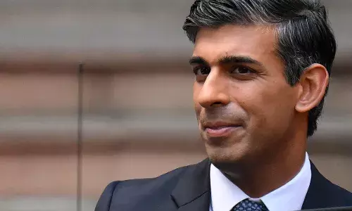 ब्रिटेन यूक्रेन को 3 अरब डॉलर की सैन्य सहायता देगा, जो रूस युद्ध के बाद सबसे बड़ी सहायता होगी ब्रिटेन यूक्रेन को 3 अरब डॉलर की सैन्य सहायता देगा, जो रूस युद्ध के बाद सबसे बड़ी सहायता होगी