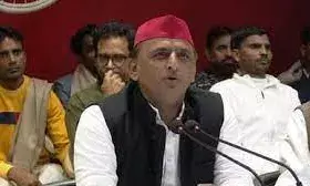 अखिलेश ने खारिज की मतभेद की बातें, कहा पूरी एकजुटता से जिताएंगे इंडिया गठबंधन प्रत्याशी को