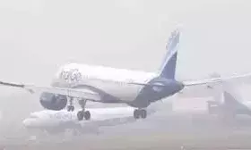 सर्द हवाओं के साथ घने कोहरे का अटैक; हवाई यात्रियों के लिए एडवाइजरी जारी सर्द हवाओं के साथ घने कोहरे का अटैक; हवाई यात्रियों के लिए एडवाइजरी जारी