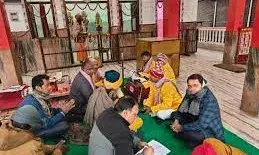 AAP कर रही सुंदरकांड का पाठ, केंद्रीय मंत्री अनुराग ठाकुर ने की हनुमान मंदिर की सफाई AAP कर रही सुंदरकांड का पाठ, केंद्रीय मंत्री अनुराग ठाकुर ने की हनुमान मंदिर की सफाई