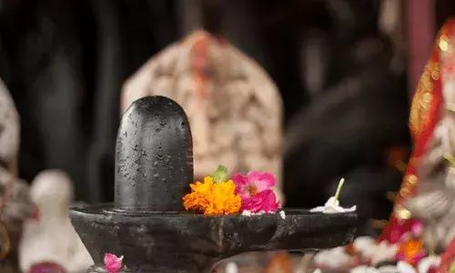 ज्ञानवापी मामले में सुप्रीम कोर्ट का फैसला: जहां शिवलिंग का दावा, उस पानी की टंकी की होगी सफाई ज्ञानवापी मामले में सुप्रीम कोर्ट का फैसला: जहां शिवलिंग का दावा, उस पानी की टंकी की होगी सफाई