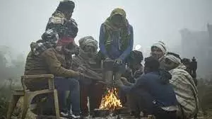 उत्तर भारत में शीतलहर का प्रकोप, 380 उड़ानें प्रभावित, छह मेट्रो एयरपोर्ट पर वॉर रूम बनाने के निर्देश उत्तर भारत में शीतलहर का प्रकोप, 380 उड़ानें प्रभावित, छह मेट्रो एयरपोर्ट पर वॉर रूम बनाने के निर्देश