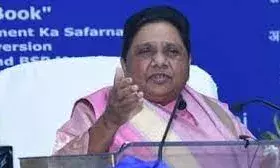 बसपा सुप्रीमो मायावती के एलान से बढ़ी बेचैनी, सियासी गलियारों में चर्चा तेज, यहां बदल गए राजनीतिक समीकरण