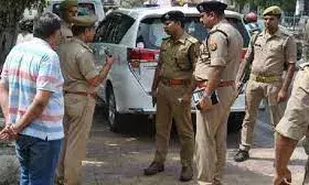 मेरठ पुलिस ने सीडीए अफसर की मौत का सनसनीखेज खुलासा मेरठ पुलिस ने सीडीए अफसर की मौत का सनसनीखेज खुलासा