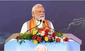 जनता को संबोधित करते हुए भावुक हुए पीएम मोदी, बोले- जिन्हें किसी ने पूछा नहीं, उन्हें मोदी ने पूजा जनता को संबोधित करते हुए भावुक हुए पीएम मोदी, बोले- जिन्हें किसी ने पूछा नहीं, उन्हें मोदी ने पूजा