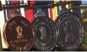 इस साल 1132 कर्मियों का होगा सम्मान, जानें सबसे ज्यादा वीरता पुरस्कार किस राज्य को इस साल 1132 कर्मियों का होगा सम्मान, जानें सबसे ज्यादा वीरता पुरस्कार किस राज्य को