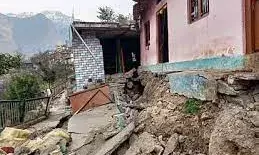 एक साल से किराये के घर में रहने को मजबूर 24 परिवार, नवंबर तक सरकार ने किया भुगतान; अब खुद दे रहे