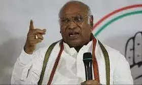 राष्ट्रीय अध्यक्ष खरगे आज दून में करेंगे जनसभा, सीएम धामी के दखल के बाद मिली अनुमति राष्ट्रीय अध्यक्ष खरगे आज दून में करेंगे जनसभा, सीएम धामी के दखल के बाद मिली अनुमति