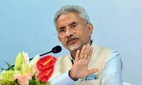 हनुमान बड़े राजनयिक थे तभी तो..., S Jaishankar ने रामायण का जिक्र करते हुए लंका दहन को लेकर कही ये बात हनुमान बड़े राजनयिक थे तभी तो..., S Jaishankar ने रामायण का जिक्र करते हुए लंका दहन को लेकर कही ये बात