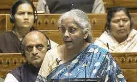 Income Tax: टैक्स दरों में कोई बदलाव नहीं,  एक करोड़ करदाताओं को इस तरह होने जा रहा है फायदा Income Tax: टैक्स दरों में कोई बदलाव नहीं,  एक करोड़ करदाताओं को इस तरह होने जा रहा है फायदा