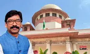सुप्रीम कोर्ट से हेमंत सोरेन को झटका, याचिका पर सुनवाई से इनकार; कहा- पहले हाईकोर्ट जाना चाहिए सुप्रीम कोर्ट से हेमंत सोरेन को झटका, याचिका पर सुनवाई से इनकार; कहा- पहले हाईकोर्ट जाना चाहिए