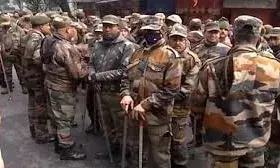 सिंधु बॉर्डर से पुलिस ने 25 आप कार्यकर्ताओं को हिरासत में लिया, BJP दफ्तर पर बढ़ाई गई चौकसी