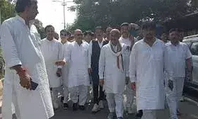 इंडिया गठबंधन का बंगाल जैसा हाल, भाजपा के साथ रालोद और बसपा के साथ कांग्रेस बढ़ा रही पींगे इंडिया गठबंधन का बंगाल जैसा हाल, भाजपा के साथ रालोद और बसपा के साथ कांग्रेस बढ़ा रही पींगे