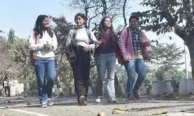 चटख धूप और पुरवा हवा ने चढ़ाया पूरे प्रदेश का पारा, आज शाम से फिर बिगड़ेगा मौसम चटख धूप और पुरवा हवा ने चढ़ाया पूरे प्रदेश का पारा, आज शाम से फिर बिगड़ेगा मौसम