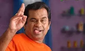 Brahmanandam:काॅमेडी किंग ब्रह्मानंदम, टाॅलीवुड के  बाॅलीवुड फिल्मों में लगाएंगे हंसी का तड़का, 25 साल बाद वापसी Brahmanandam:काॅमेडी किंग ब्रह्मानंदम, टाॅलीवुड के  बाॅलीवुड फिल्मों में लगाएंगे हंसी का तड़का, 25 साल बाद वापसी