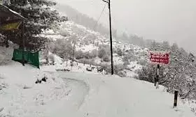 पहाड़ से मैदान तक बिगड़ा मौसम, ऊंचाई वाले इलाकों में बारिश-बर्फबारी के आसार