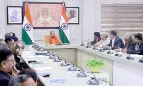 सीएम योगी ने जीबीसी 4.0 की तैयारियों पर की समीक्षा बैठक, जमीन पर उतरेंगे 10 लाख करोड़ के निवेश प्रस्ताव