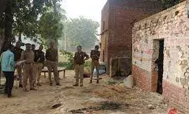 दो किलो था बारुद, एक साथ दगता तो कुछ न बचता; खून की छींटे-मांस के लोथड़े 20 मीटर दूर गिरे दो किलो था बारुद, एक साथ दगता तो कुछ न बचता; खून की छींटे-मांस के लोथड़े 20 मीटर दूर गिरे