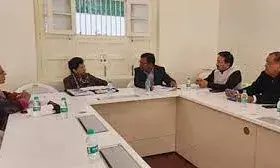 लोकसभा चुनाव के लिए हरिद्वार से पिता-पुत्र दोनों दावेदार..बैठक में 35 दावेदारों पर चर्चा लोकसभा चुनाव के लिए हरिद्वार से पिता-पुत्र दोनों दावेदार..बैठक में 35 दावेदारों पर चर्चा