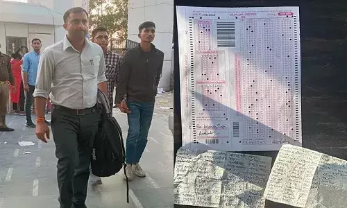 UP: सिपाही भर्ती परीक्षा का पेपर हुआ लीक,  सॉल्व पेपर फोन पर भेजा गया; क्रमवार लिखे मिले जवाब