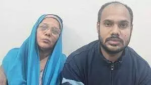 AI से DU के वैज्ञानिक की आवाज निकाल मां को 7 घंटे किया डिजिटल अरेस्ट, ठग बोले-जो साहब कहें करते जाओ AI से DU के वैज्ञानिक की आवाज निकाल मां को 7 घंटे किया डिजिटल अरेस्ट, ठग बोले-जो साहब कहें करते जाओ
