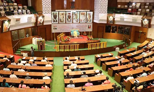 महाराष्ट्र:  बड़ा फैसला मराठा आरक्षण को लेकर, विधानसभा से शिक्षा और नौकरियों में 10% कोटा देने का बिल पास