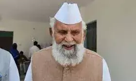 देश के सबसे बुजुर्ग सांसद शफीकुर्रहमान बर्क का निधन, निजी अस्पताल में चल रहा था उपचार देश के सबसे बुजुर्ग सांसद शफीकुर्रहमान बर्क का निधन, निजी अस्पताल में चल रहा था उपचार