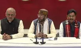 राज्यसभा चुनाव की वोटिंग के बीच सपा को एक और बड़ा झटका, मनोज पांडे के साथ तीन और विधायक हुए बागी