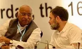 यूपी-बिहार और हिमाचल के बीच एक और राज्य में सियासी घमासान, भाजपा नेता के दावे से कांग्रेस में मची खलबली यूपी-बिहार और हिमाचल के बीच एक और राज्य में सियासी घमासान, भाजपा नेता के दावे से कांग्रेस में मची खलबली