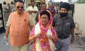 माला राज्यलक्ष्मी पर भाजपा ने लगातार तीसरी बार लगाया दांव, 17 आम चुनाव में 11 बार जीतीं