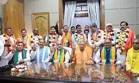 एनडीए के 10 और सपा के तीन प्रत्याशियों ने दाखिल किया नामांकन, अपना दल को एक सीट एनडीए के 10 और सपा के तीन प्रत्याशियों ने दाखिल किया नामांकन, अपना दल को एक सीट