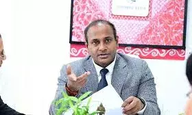 साक्षात्कार...विवाह में अड़चन नहीं, होली मिलन-पार्टियों का राजनीतिक इस्तेमाल खर्च में जुड़ेगा साक्षात्कार...विवाह में अड़चन नहीं, होली मिलन-पार्टियों का राजनीतिक इस्तेमाल खर्च में जुड़ेगा