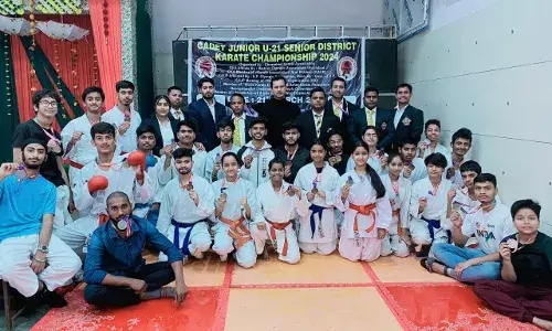 जिला कराटे चैंपियनशिप में 100 से अधिक खिलाड़ियों ने भाग लिया