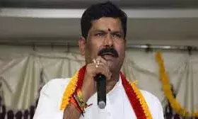 मोदी-मोदी करने वाले छात्रों को थप्पड़ मारो, कांग्रेस नेता के बिगड़े बोल; BJP ने किया पलटवार