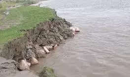 बाढ़ से बचाव का इंतजाम नहीं करा सके सियासतदां, कई मुद्दे अभी तक अधूरे, पढ़ें खास रिपोर्ट