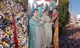 झंडे जी के आरोहरण को उमड़ा आस्था का सैलाब, पंजाब के हरभजन सिंह ने चढ़ाया दर्शनी गिलाफ झंडे जी के आरोहरण को उमड़ा आस्था का सैलाब, पंजाब के हरभजन सिंह ने चढ़ाया दर्शनी गिलाफ