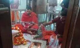 लालू प्रसाद यादव के बेटे तेज प्रताप पहुंचे हरिद्वार, दक्षिण काली मंदिर में की पूजा-अर्चना लालू प्रसाद यादव के बेटे तेज प्रताप पहुंचे हरिद्वार, दक्षिण काली मंदिर में की पूजा-अर्चना