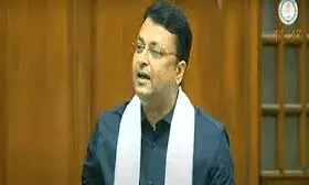 ऋतुराज झा का दावा, भाजपा ने 25 करोड़ का दिया ऑफर, चंदे का मुद्दा भी उठाया ऋतुराज झा का दावा, भाजपा ने 25 करोड़ का दिया ऑफर, चंदे का मुद्दा भी उठाया